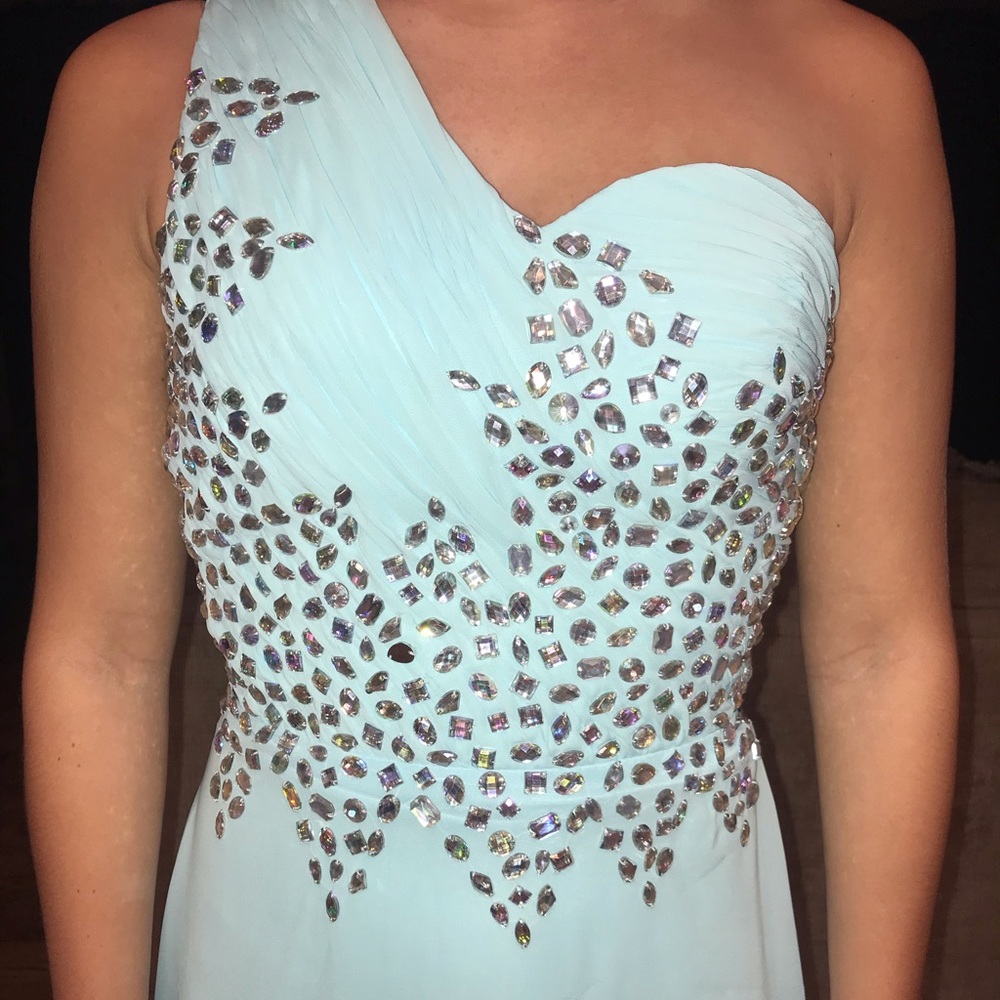 Light blue prom/pageant dress! Never been worn!